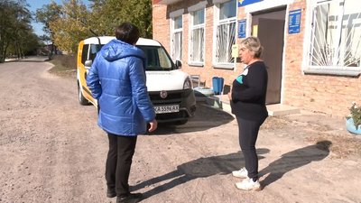 Стала для кожного другом: черкаська листоноша розповіла про свою професію