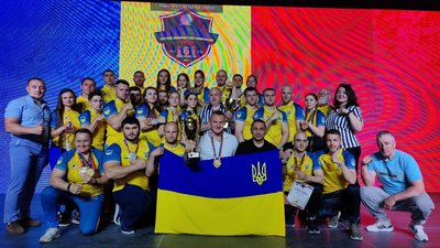 Харків'янка привезла з чемпіонату Європи з армреслінгу три золотих медалі Харків'янка привезла з чемпіонату Європи з армреслінгу три золотих медалі