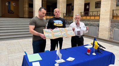 В Ужгороді погасили поштову марку "Русскій воєнний корабль... ВСЬО!"