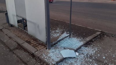 Від початку року вандали пошкодили в Одесі 13 скляних зупинок