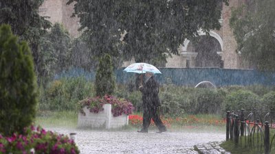 Черкащан попереджають про грозу першого рівня небезпечності
