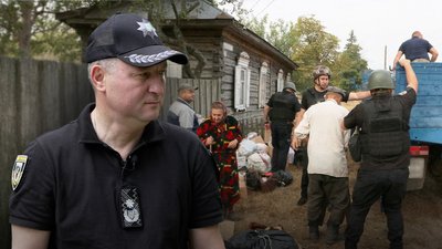 Евакуація на Чернігівщині: формуватимуть зведені загони з поліцейських