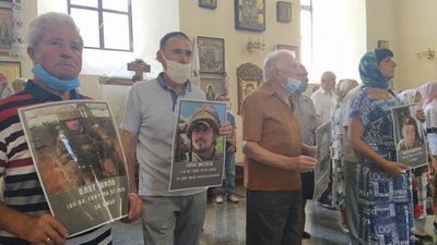 У Полтаві відбулася панахида за загиблими воїнами У Полтаві відбулася панахида за загиблими воїнами