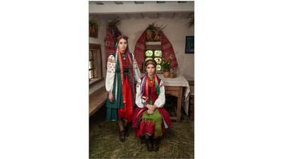 "Батьківська хата": черкаська фотографиня популяризує у Львові українську культуру "Батьківська хата": черкаська фотографиня популяризує у Львові українську культуру