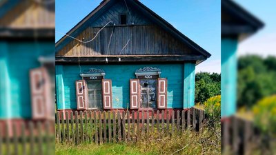 Пошкоджений росіянами будинок на Сновщині Пошкоджений росіянами будинок на Сновщині