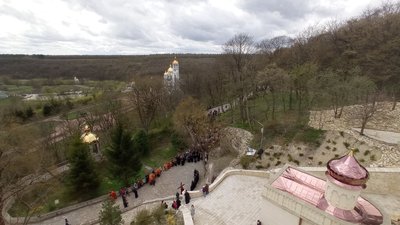 У Зарваниці відбулася театралізована Хресна дорога У Зарваниці відбулася театралізована Хресна дорога