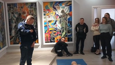 Під час навчань для цивільних Під час навчань для цивільних