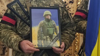 У Полтаві прощаються із військовим Олександром Власенком