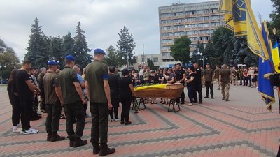 У Черкасах попрощалися з "Арсом" У Черкасах попрощалися з "Арсом"