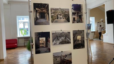 Фотовиставка "Театр. Душа Маріуполя" Фотовиставка "Театр. Душа Маріуполя"