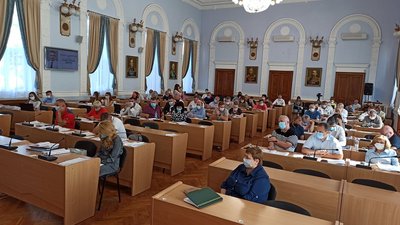 Із бюджету Миколаєва виділили гроші на міський транспорт, підвищення зарплат і боротьбу з COVID-19