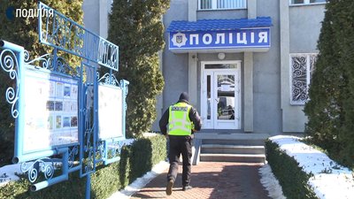 На Хмельниччині утворили три районні управління поліції та залишили три райвідділи. Також утворили кілька відділень та секторів поліції в населених пунктах. Фото: Суспільне. Поділля.