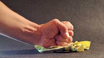 За 5 років люди почали частіше використовувати жорстку лайку — дослідження