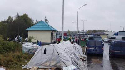 "Розкажи про зв’язки зі спецслужбами". Історії жителів Луганщини про дорогу з окупації до Європи "Розкажи про зв’язки зі спецслужбами". Історії жителів Луганщини про дорогу з окупації до Європи