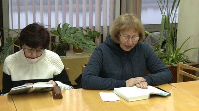 У херсонській обласній бібліотеці читали вголос фрагменти з творів Григорія Сковороди У херсонській обласній бібліотеці читали вголос фрагменти з творів Григорія Сковороди