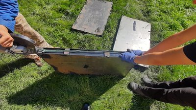 На Волині знайшли контрабандні цигарки поміж вагонів з рудою