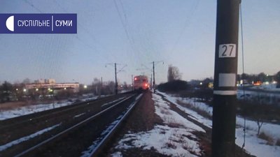 В Конотопі під колесами потяга загинув чоловік В Конотопі під колесами потяга загинув чоловік