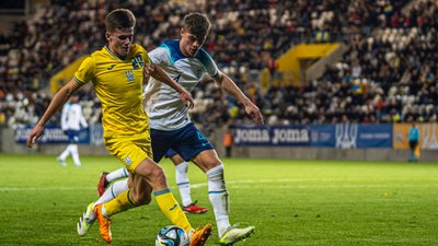 "Все покращується". Форвард України U21 Краснопір розповів про підготовку до матчів кваліфікації Євро-2025 у листопаді