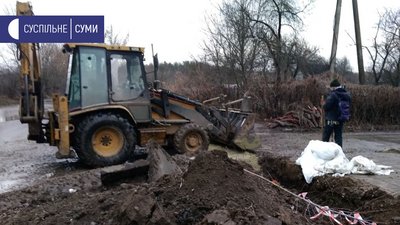 Через перериту дорогу сумчани не можуть доїхати до своїх гаражів Через перериту дорогу сумчани не можуть доїхати до своїх гаражів