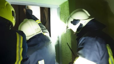 В Івано-Франківську надзвичайники під час пожежі врятували чоловіка