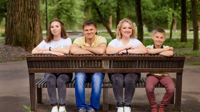Під час окупації Гусарівки на Харківщині викрали тракториста: родина 10 місяців розшукує зниклого