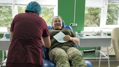 У Луцьку 436 прикордонників встановили рекорд України з одночасної здачі крові У Луцьку 436 прикордонників встановили рекорд України з одночасної здачі крові