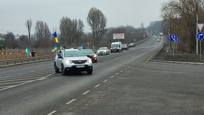 Автопробіг зустрівся в серці України - Умані Автопробіг зустрівся в серці України - Умані