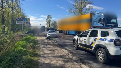 Калуське шосе, ДТП, Renault, BMW, вантажівка, аварія, поліція