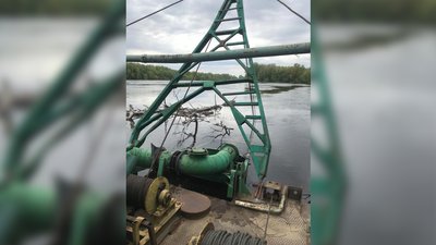 Установка для гідродинамічного намиву піску з річки Десна Установка для гідродинамічного намиву піску з річки Десна