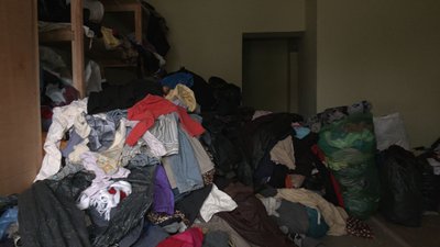 У Ічні знайшли купу гуманітарної допомоги: чому вона не дійшла до людей, постраждалих після вибухів