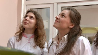Замість аптеки – сцена "Євробачення": студентство гурту TVORCHI Замість аптеки – сцена "Євробачення": студентство гурту TVORCHI