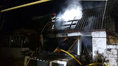 На Житомирщині за добу ліквідували 4 пожежі, 1 людина загинула На Житомирщині за добу ліквідували 4 пожежі, 1 людина загинула