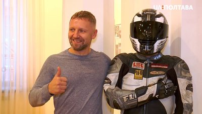 Мотогонщик Петро Карлаш Мотогонщик Петро Карлаш
