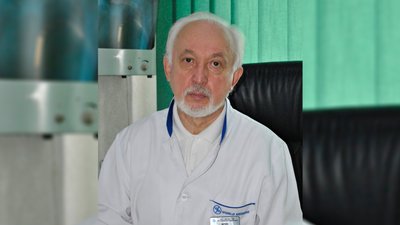 Володимир Фриз