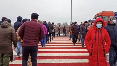 На Кіровоградщині другий день протестують шахтарі На Кіровоградщині другий день протестують шахтарі
