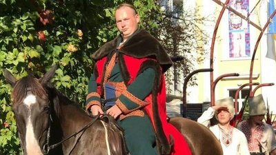 Дмитро Стула під час реконструкцій історичних подій у Тернополі Дмитро Стула під час реконструкцій історичних подій у Тернополі
