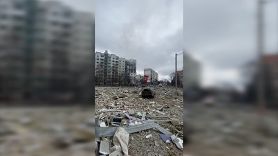 ФАБ-500 з неба: бомбардування вулиці Чорновола у Чернігові. РЕПОРТАЖ ФАБ-500 з неба: бомбардування вулиці Чорновола у Чернігові. РЕПОРТАЖ