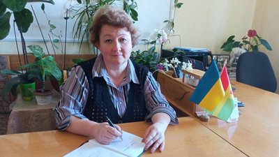 У громаді на Житомирщині понад 130 учнів-переселенців пішли на дистанційне навчання У громаді на Житомирщині понад 130 учнів-переселенців пішли на дистанційне навчання