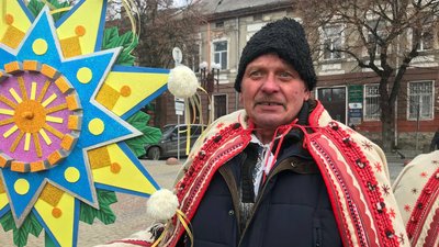 Збирали кошти на безпілотники: в Тернополі відбулося свято обрядового фольклору Збирали кошти на безпілотники: в Тернополі відбулося свято обрядового фольклору