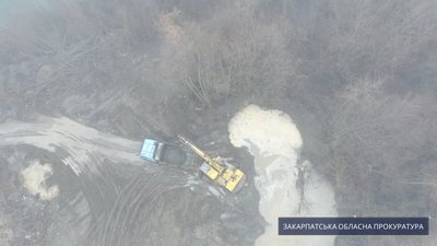 270 тисяч збитків: на Закарпатті підприємця судитимуть за незаконний видобуток корисних копалин