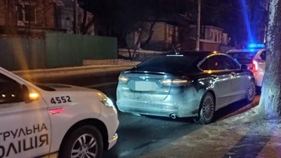 У Вінниці іноземець, що перебуває у міжнародному розшуку, влаштував дрифт
