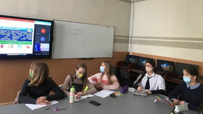 У гімназії відновили масковий режим У гімназії відновили масковий режим