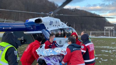 Стало відомо про стан дитини, яку гелікоптером доправили з Яремча у Львів