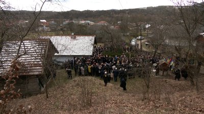 "Він творив каркас нашої нації". У Стопчатові на Івано-Франківщині попрощалися з Дмитром Павличком "Він творив каркас нашої нації". У Стопчатові на Івано-Франківщині попрощалися з Дмитром Павличком