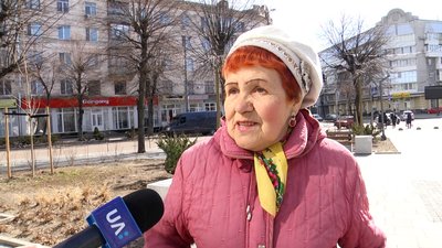 Житомирянка Марія Острогляд більше півстоліття працює листоношею Житомирянка Марія Острогляд більше півстоліття працює листоношею