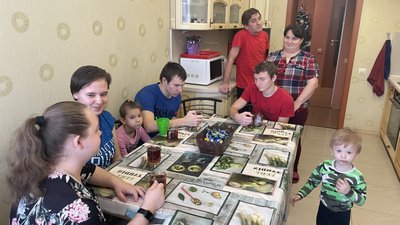 "Нас ніде ніхто не хотів брати": історія сім'ї переселенців з 9 дітьми, які переїхали до Полтави