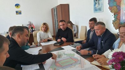 Виділили 40 мільйонів гривень: у Житомирі продовжать реконструкцію стадіону "Полісся" Виділили 40 мільйонів гривень: у Житомирі продовжать реконструкцію стадіону "Полісся"