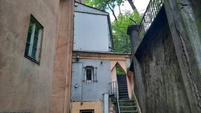 У Львові власниця квартири зберегла автентичний інтер'єр 30-х років У Львові власниця квартири зберегла автентичний інтер'єр 30-х років