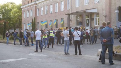 Тваринні легені на воротах коксового заводу: в Харкові влаштували цілодобовий пікет Тваринні легені на воротах коксового заводу: в Харкові влаштували цілодобовий пікет