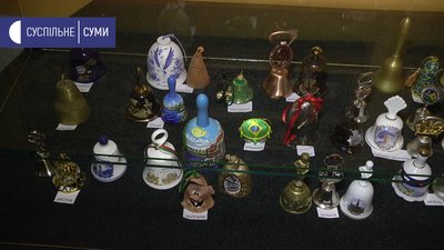 Колекціонує різноманітні дзвіночки. Ірина Колтакова із Глухова